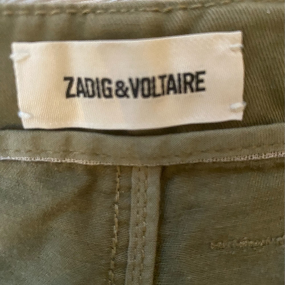 Zadig & Voltaire khaki’s with elasticized ankles for a cute, now vibe EUC size M